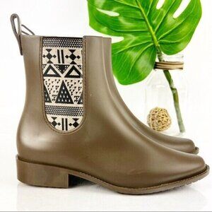 Melissa Womens Rain Boot Size 7 Chelsea Bootie‎ Waterproof Brown Southwest Print